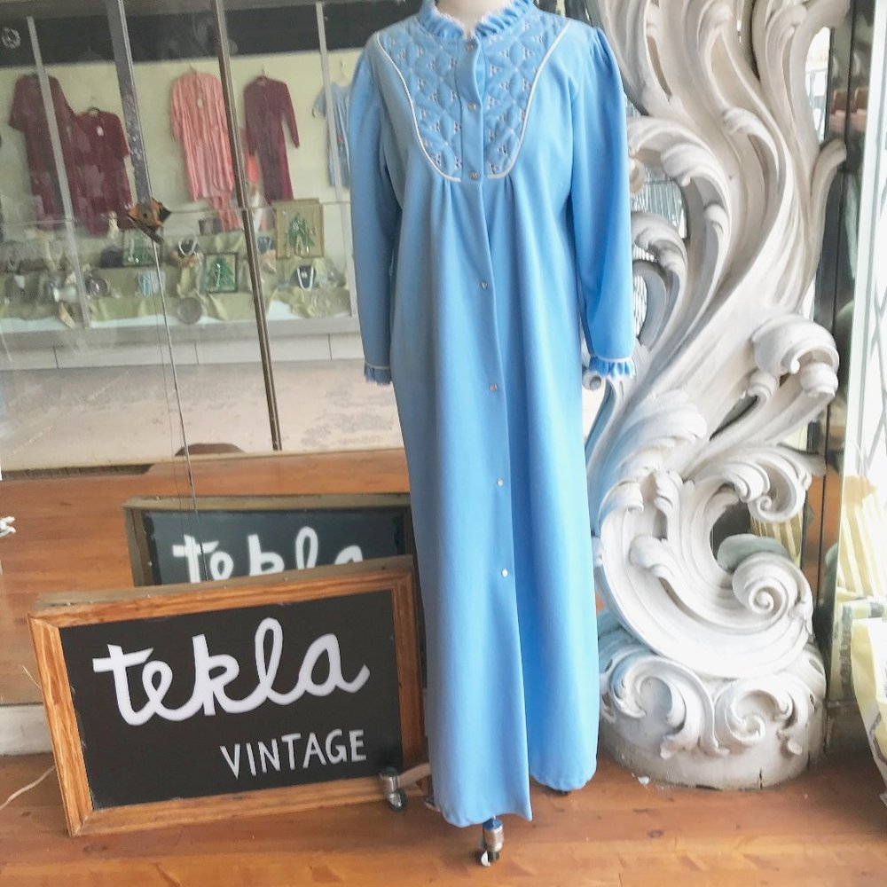 Vintage 1970s full Length Nightgown